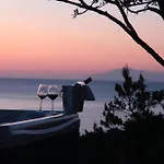 Rouvis With Outdoor Hot Tub * Ligaridia