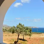 Rouvis With Outdoor Hot Tub Villa Ligaridia