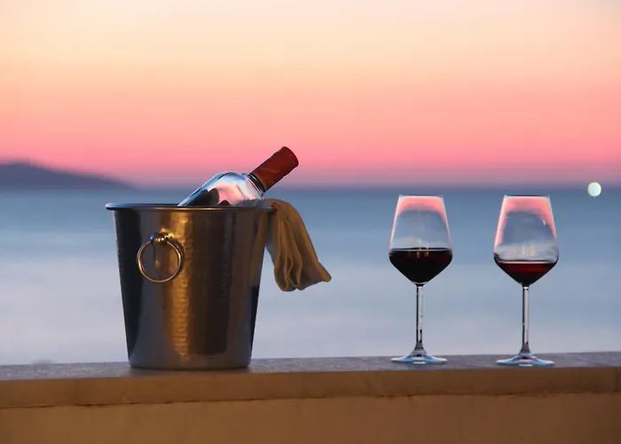 Вилла Rouvis With Outdoor Hot Tub *